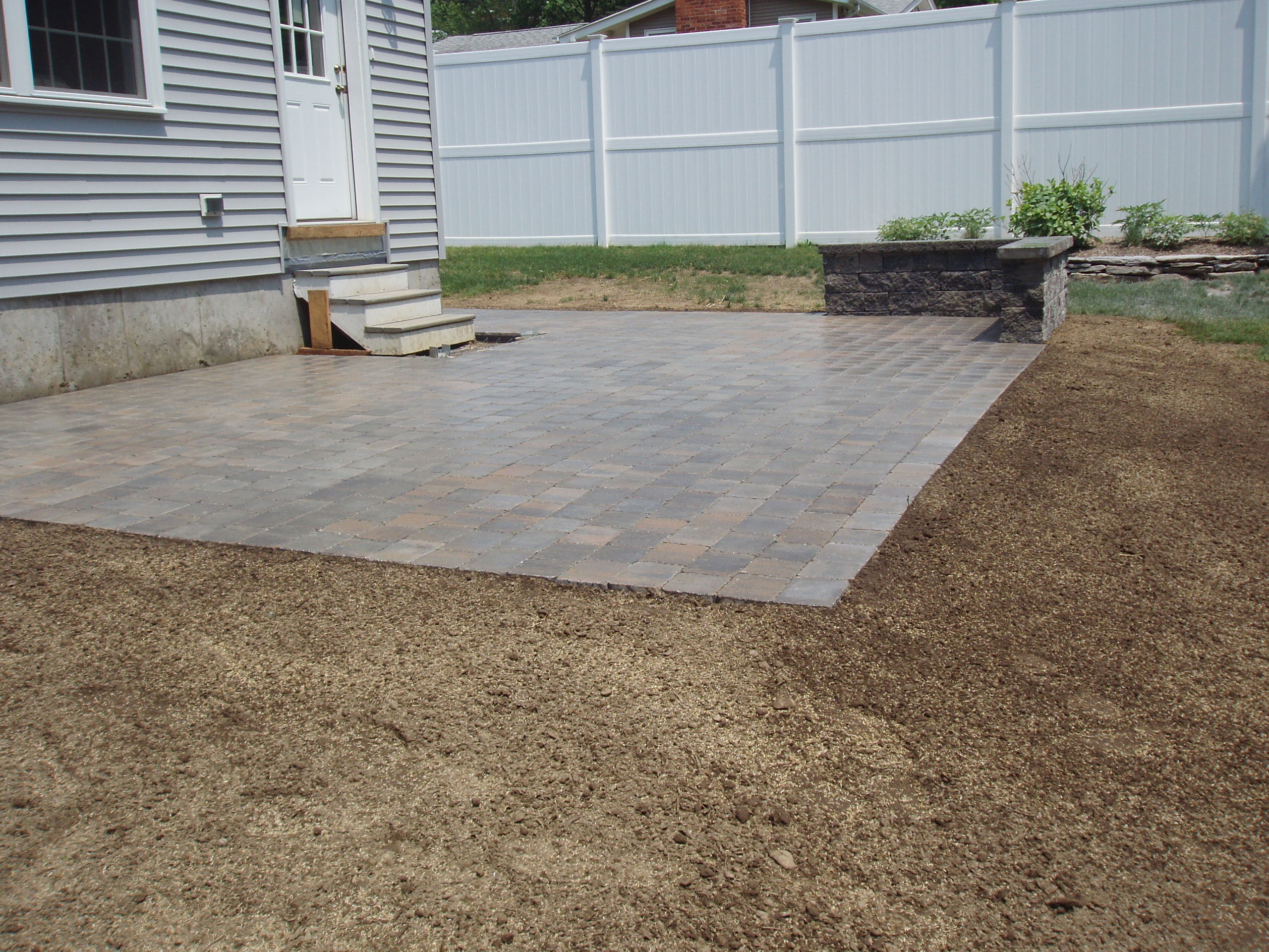 2012PATIO11