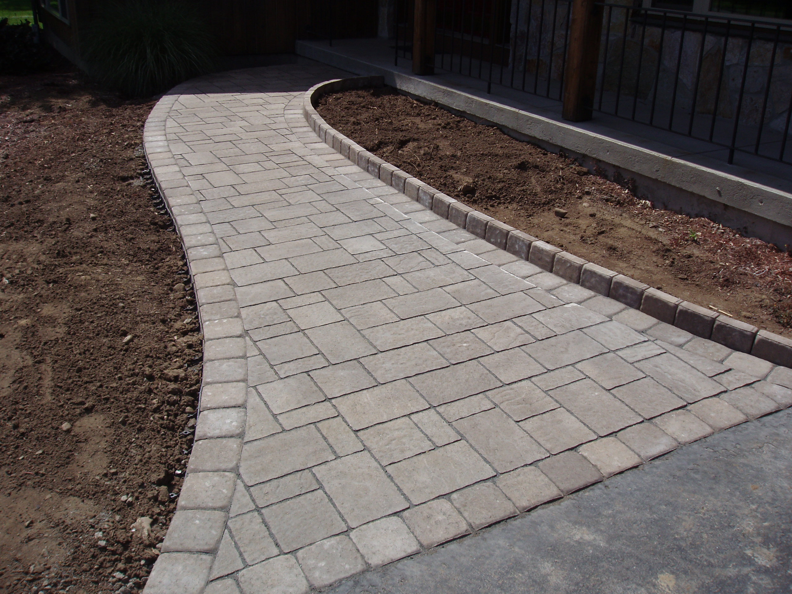 2012PATIO13