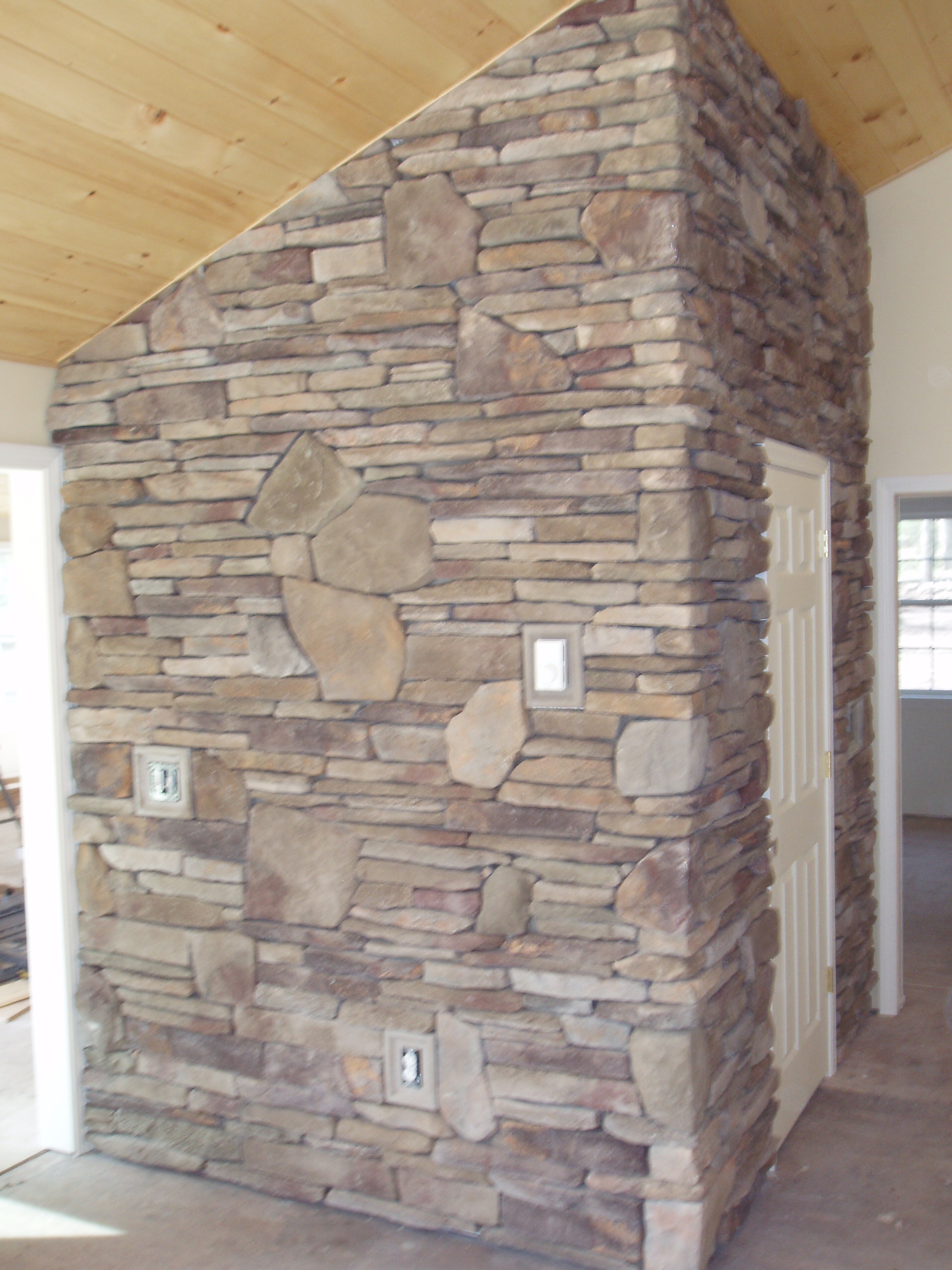 2012WALL13